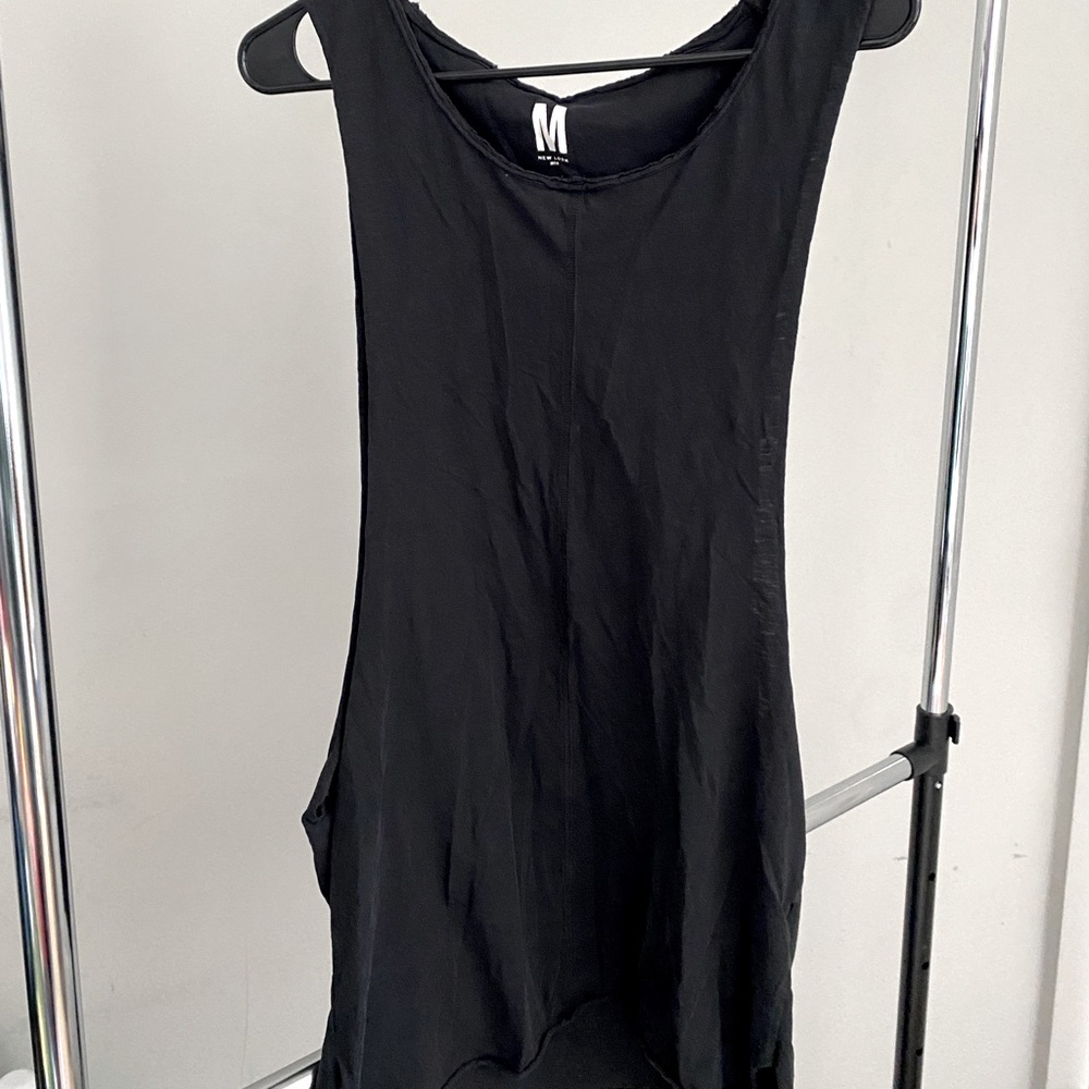 Muscle tee